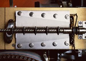 安全な工事現場にするための安全鋼板